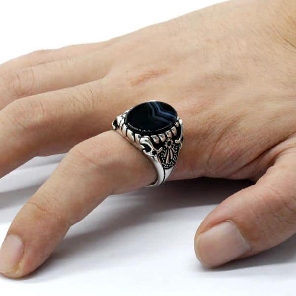 Anillo para Hombres con Piedra de Ónix